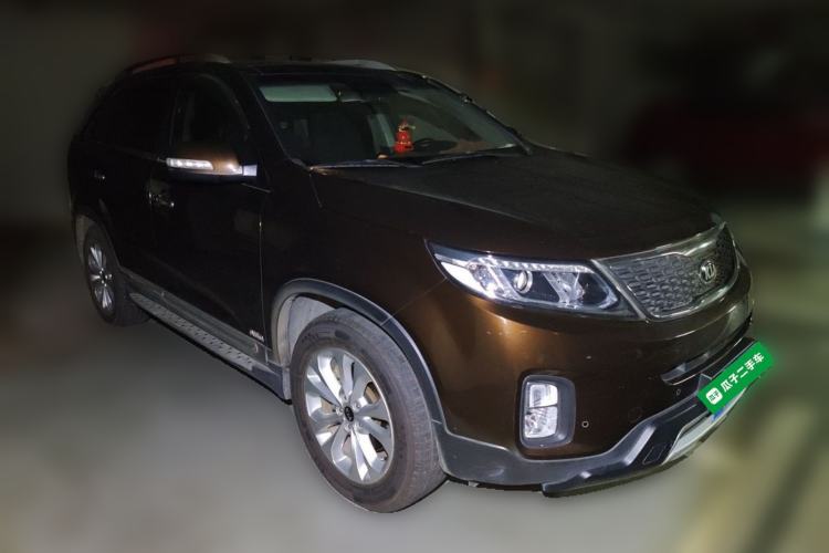 Used Kia Sorento 2013 2.4L 5-seat Gasoline Luxury Edition Front Right 45 Deg