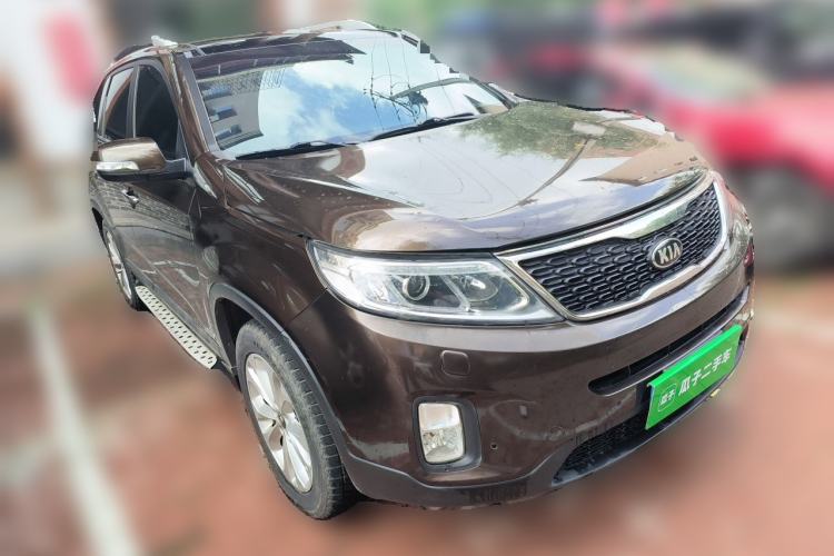 Used Kia Sorento 2013 2.4L 5-Seater Gasoline Supreme Edition Front Right 45 Deg