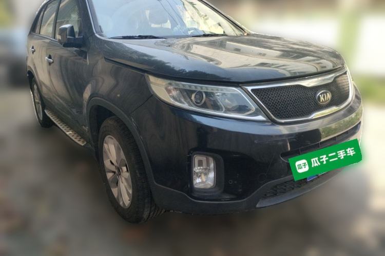 Used Kia Sorento 2013 2.4L 5-Seater Gasoline Comfort Edition Front Right 45 Deg