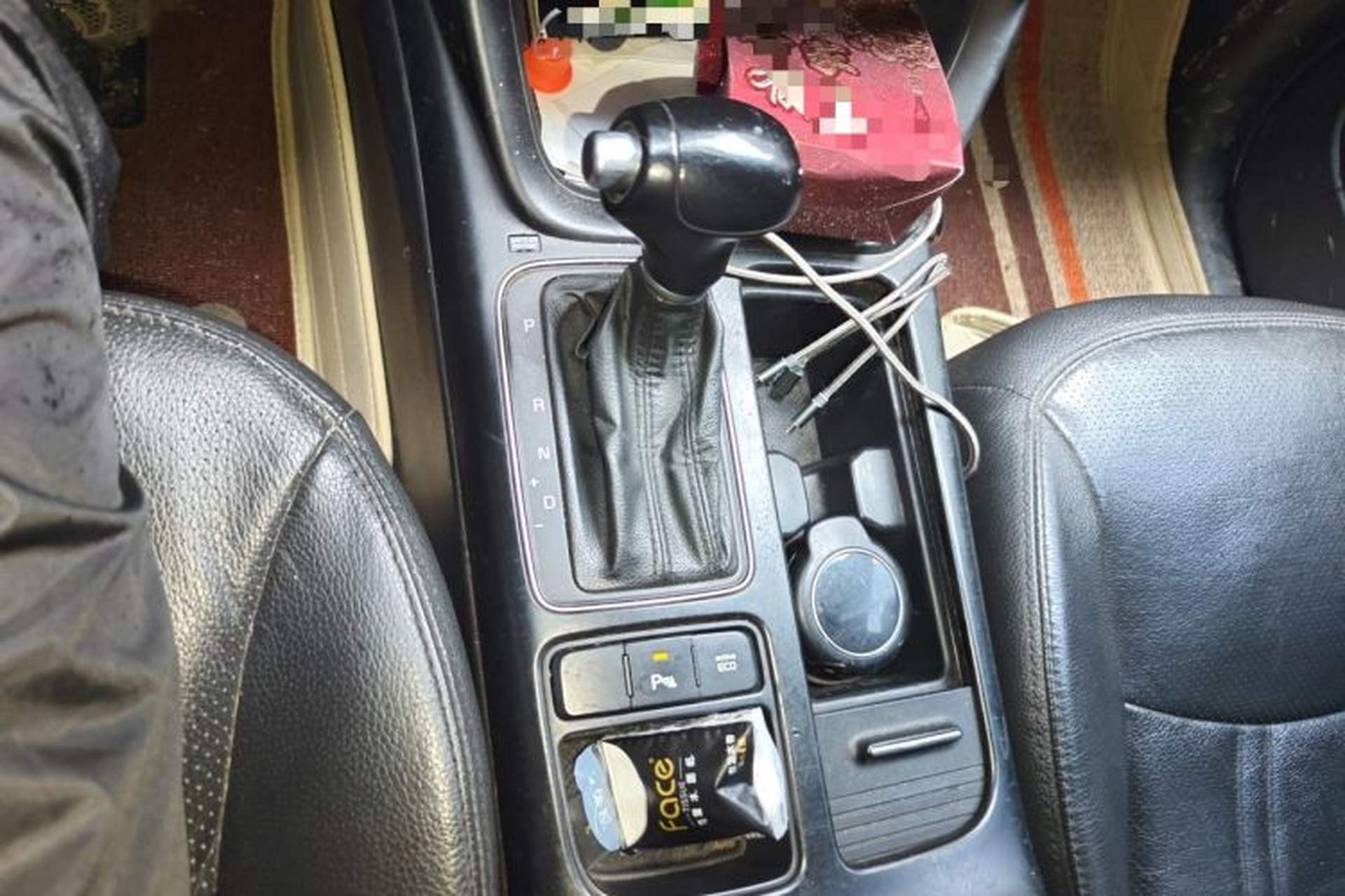 Used Kia Sorento 2013 2.2T 5-Seater Diesel Supreme Edition Gear Lever