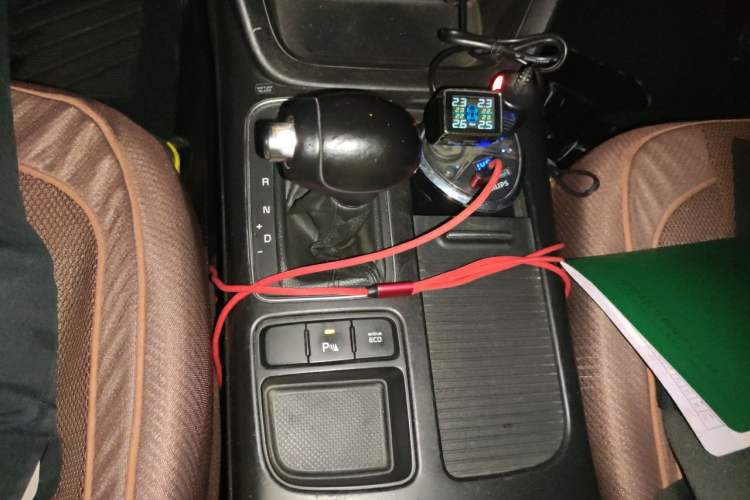 Used Kia Sorento 2013 2.4L 7-Seater Gasoline Comfort Version China IV Standard Gear Lever