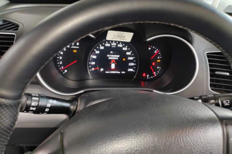 Used Kia Sorento 2013 2.4L 7-Seater Gasoline Luxury Edition China V Standard Instrument Cluster