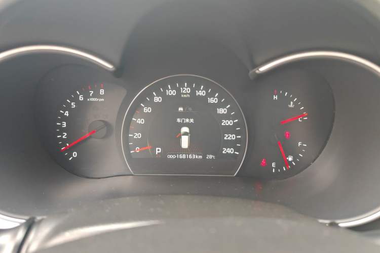 Used Kia Sorento 2013 2.4L 7-Seater Gasoline Luxury Version China IV Standard Instrument Cluster