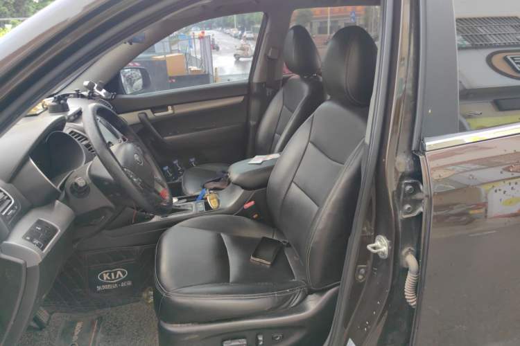 Used Kia Sorento 2013 2.2T 7-seat Diesel Comfort Edition Left Front Seat