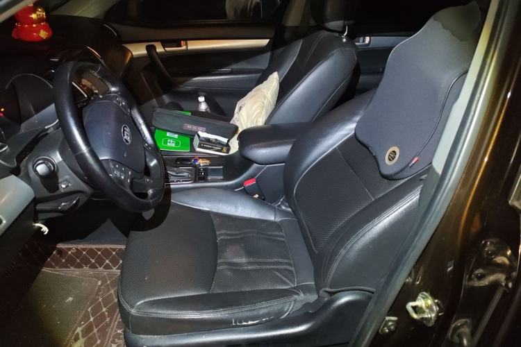 Used Kia Sorento 2013 2.4L 5-seat Gasoline Luxury Edition Left Front Seat