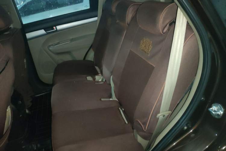 Used Kia Sorento 2013 2.4L 7-Seater Gasoline Comfort Version China IV Standard Left Rear Seat