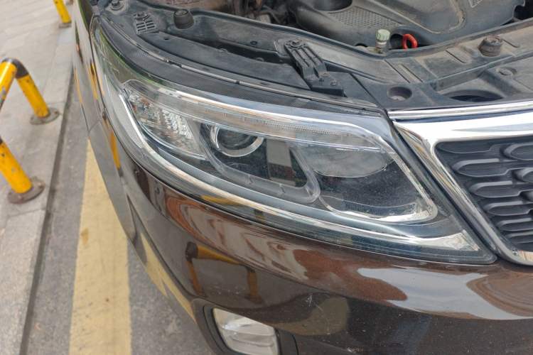 Used Kia Sorento 2013 2.4L 7-Seater Gasoline Luxury Version China IV Standard Right Front Headlight