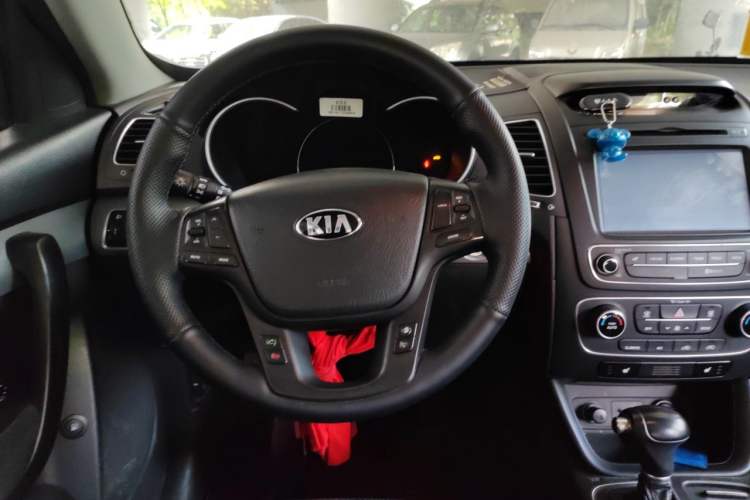 Used Kia Sorento 2013 2.4L 7-Seater Gasoline Luxury Edition China V Standard Steering Wheel