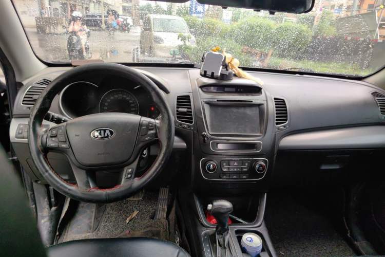 Used Kia Sorento 2013 2.2T 7-seat Diesel Comfort Edition Steering Wheel