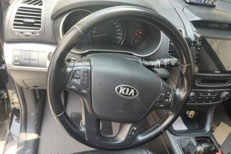 Used Kia Sorento 2013 2.4L 5-Seater Gasoline Comfort Edition Steering Wheel