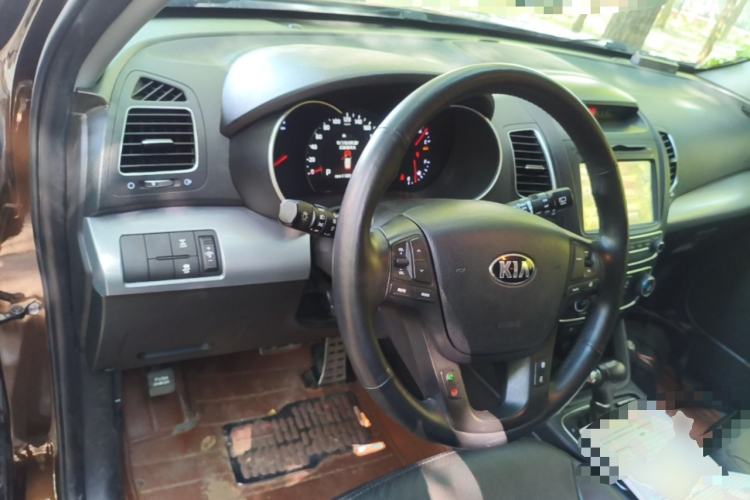 Used Kia Sorento 2013 2.4L 7-Seater Gasoline Supreme Edition China IV Standard Steering Wheel