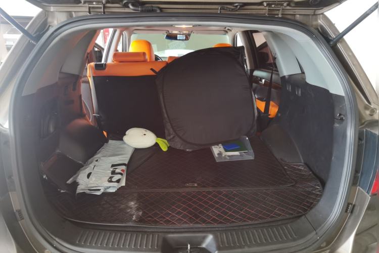Used Kia Sorento 2013 2.4L 5-Seater Gasoline Comfort Version China IV Standard Trunk