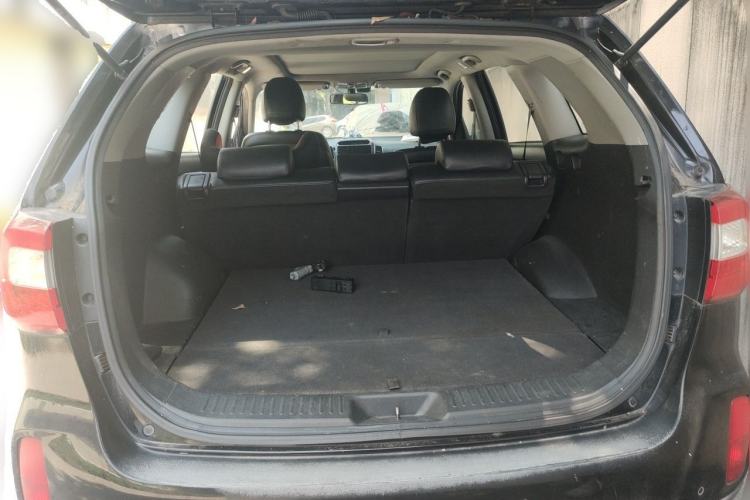 Used Kia Sorento 2013 2.4L 5-Seater Gasoline Comfort Edition Trunk