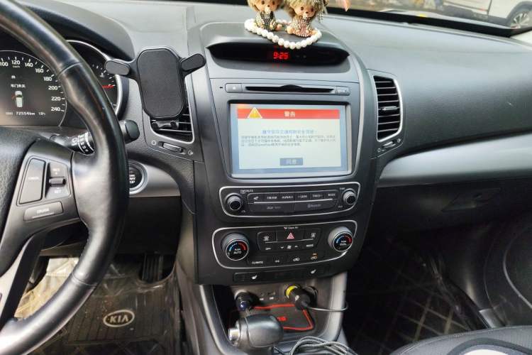 Used Kia Sorento 2013 2.4L 7-seat Gasoline Luxury Edition Audio And AC Panel