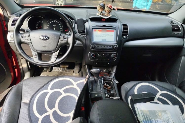 Used Kia Sorento 2013 2.4L 7-seat Gasoline Luxury Edition Center Console