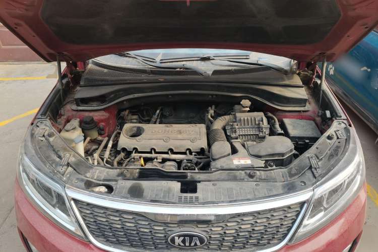 Used Kia Sorento 2013 2.4L 7-Seater Gasoline Comfort Version China IV Standard Engine Bay
