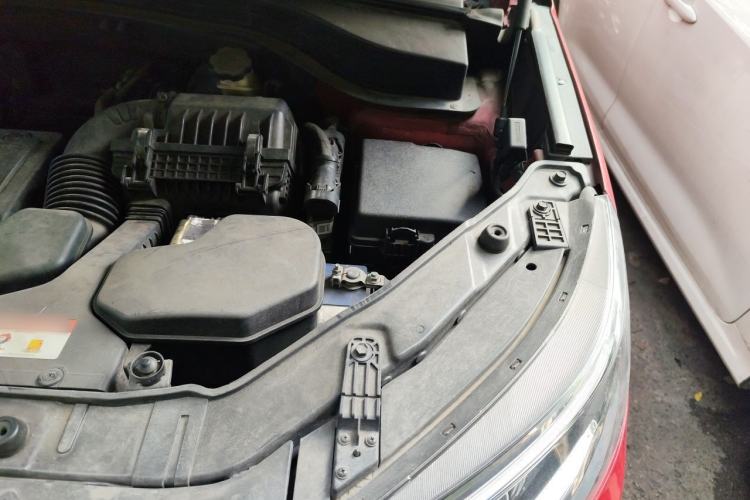 Used Kia Sorento 2013 2.4L 7-seat Gasoline Luxury Edition Engine Bay Left
