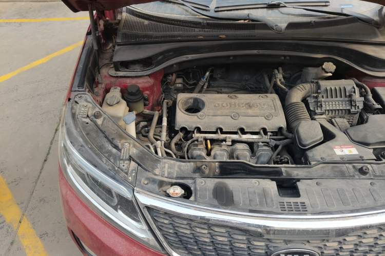 Used Kia Sorento 2013 2.4L 7-Seater Gasoline Comfort Version China IV Standard Engine Bay Right