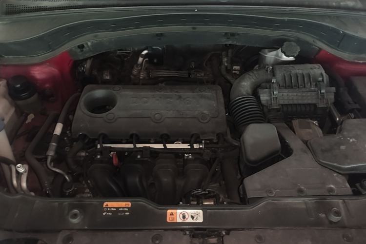 Used Kia Sorento 2013 2.4L 5-seat Gasoline Luxury Edition Engine Bay