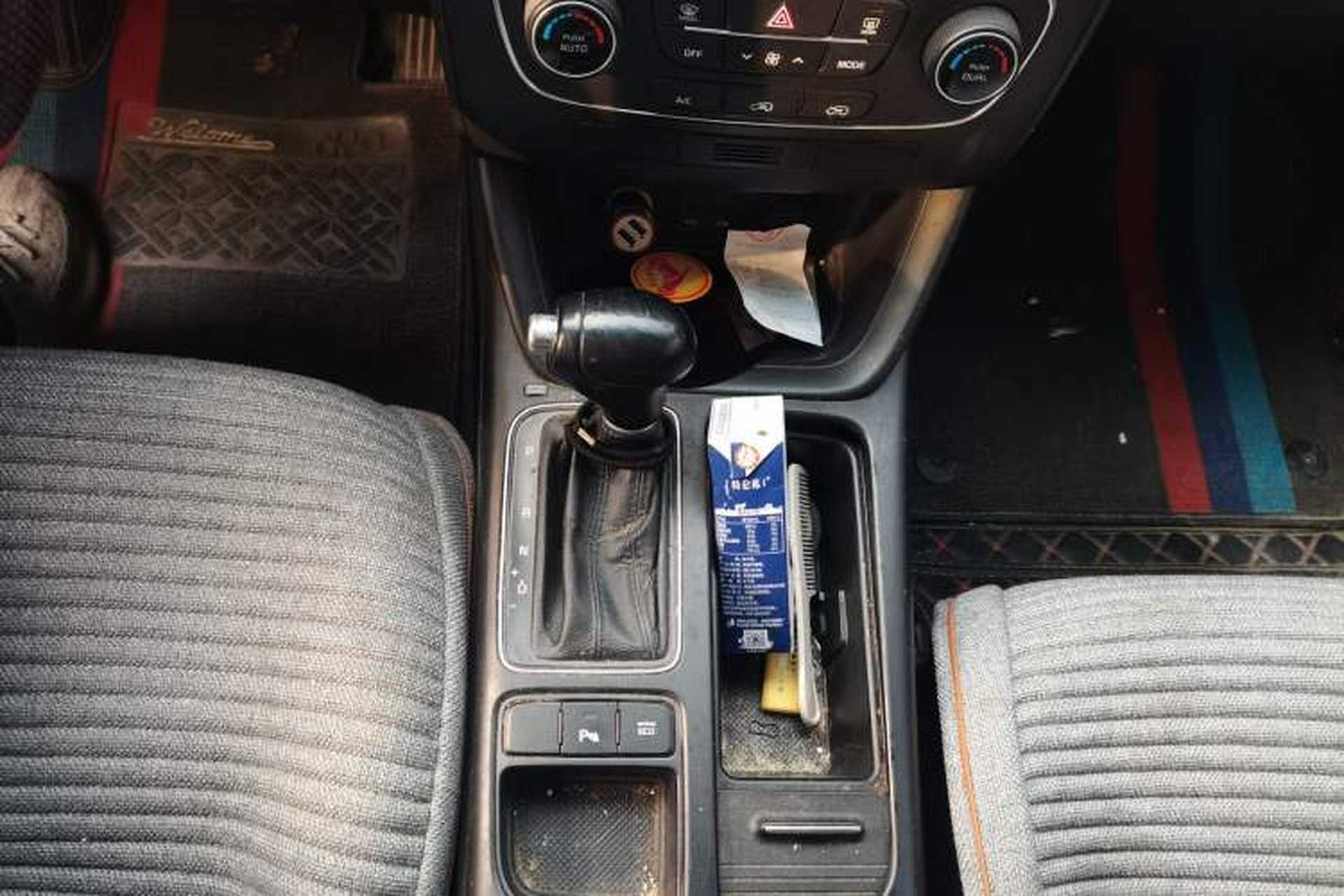 Used Kia Sorento 2013 2.4L 7-Seater Gasoline Comfort Version China IV Standard Gear Lever