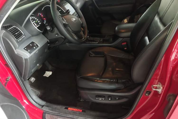 Used Kia Sorento 2013 2.4L 5-seat Gasoline Luxury Edition Left Front Seat