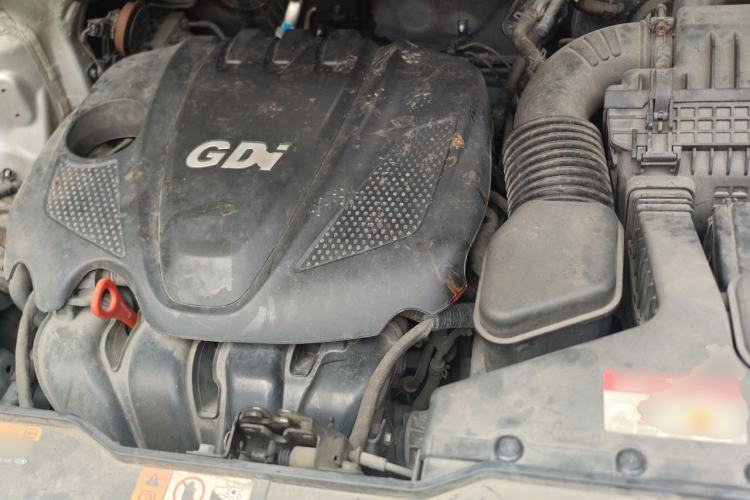 Used Kia Sorento 2013 2.4L 5-Seater Gasoline Comfort Version China IV Standard Engine Bay