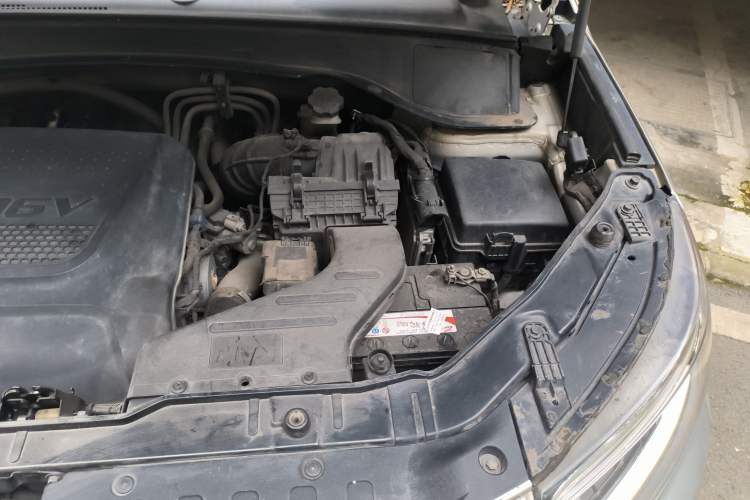 Used Kia Sorento 2013 2.2T 7-seat Diesel Luxury Edition Engine Bay Left