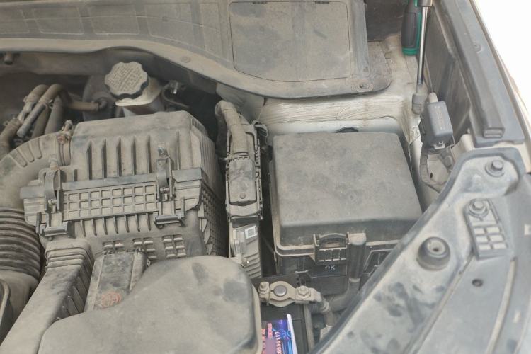 Used Kia Sorento 2013 2.4L 5-Seater Gasoline Comfort Version China IV Standard Engine Bay Left