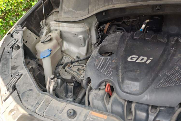 Used Kia Sorento 2013 2.4L 5-Seater Gasoline Comfort Version China IV Standard Engine Bay Right
