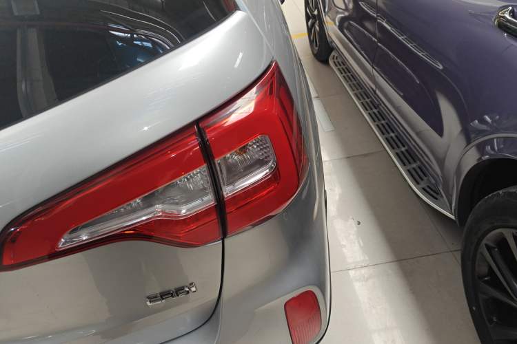 Used Kia Sorento 2013 2.2T 5-Seater Diesel Supreme Edition Exterior 3