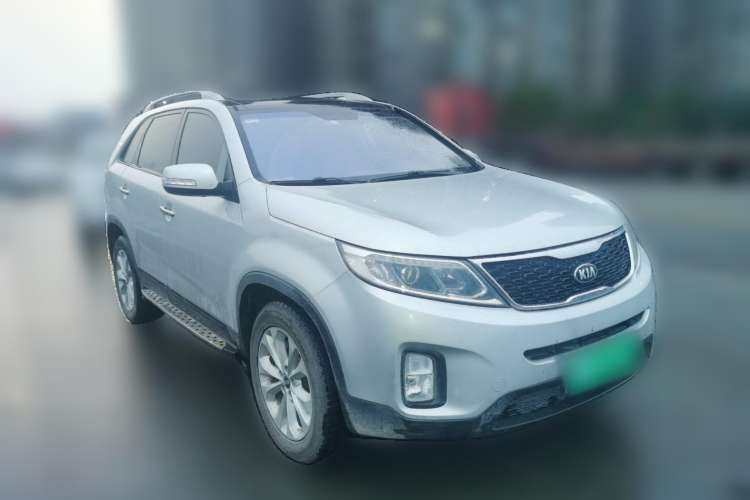 Used Kia Sorento 2013 2.2T 7-seat Diesel Luxury Edition Front Right 45 Deg