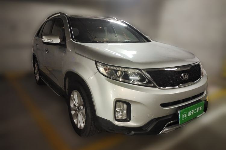Used Kia Sorento 2013 2.4L 7-seat Gasoline Luxury Edition Front Right 45 Deg