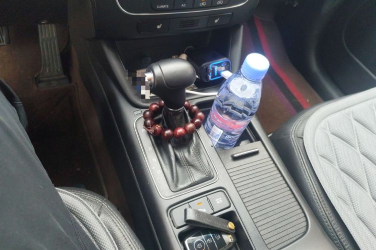 Used Kia Sorento 2013 2.4L 7-Seater Gasoline Luxury Version China IV Standard Gear Lever
