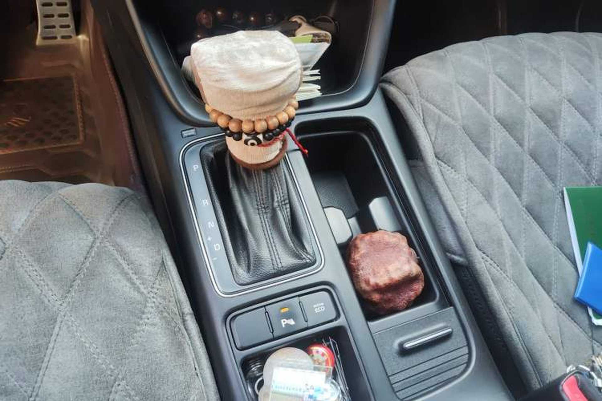 Used Kia Sorento 2013 2.2T 7-Seater Diesel Supreme Edition Gear Lever