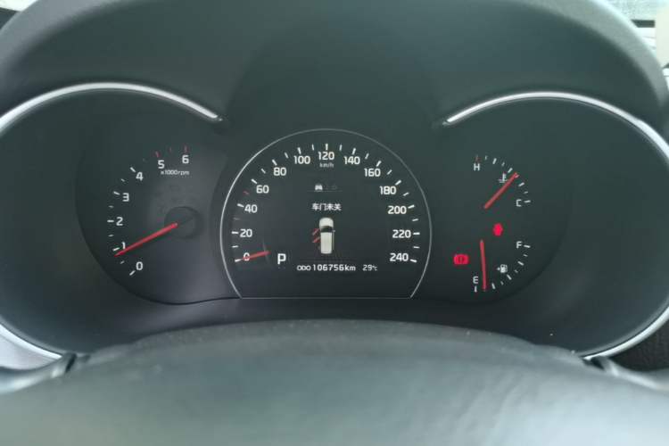 Used Kia Sorento 2013 2.2T 7-seat Diesel Comfort Edition Instrument Cluster