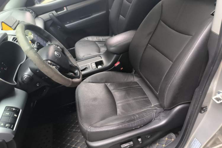 Used Kia Sorento 2013 2.2T 7-seat Diesel Luxury Edition Left Front Seat