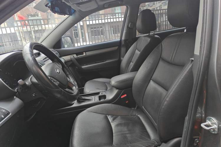 Used Kia Sorento 2013 2.4L 5-seat Gasoline Luxury Edition Left Front Seat