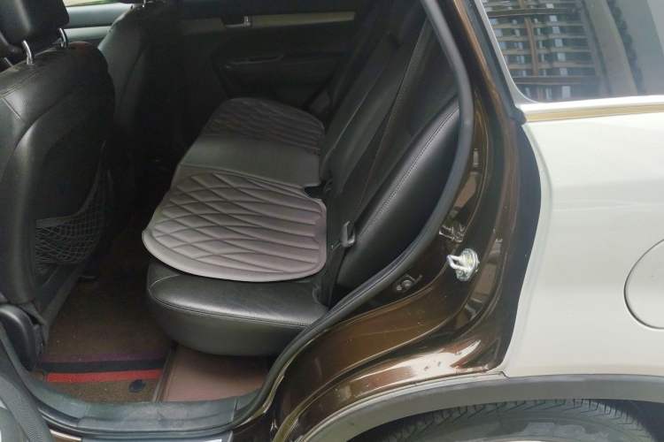 Used Kia Sorento 2013 2.4L 7-Seater Gasoline Luxury Version China IV Standard Left Rear Seat