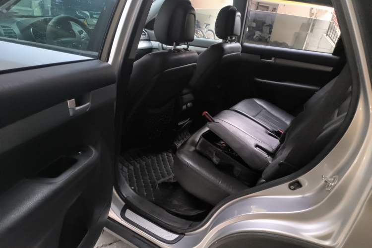 Used Kia Sorento 2013 2.2T 7-seat Diesel Luxury Edition Left Rear Seat
