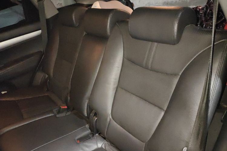 Used Kia Sorento 2013 2.4L 7-seat Gasoline Luxury Edition Left Rear Seat