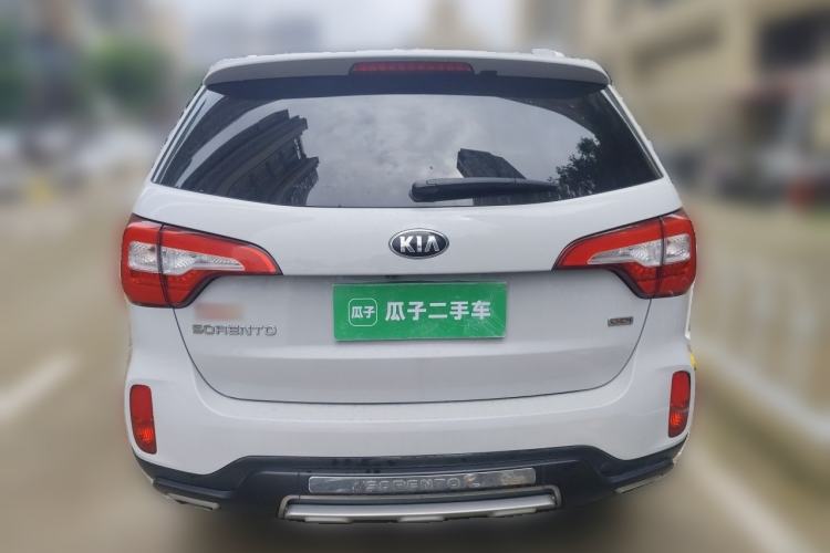 Used Kia Sorento 2013 2.4L 7-Seater Gasoline Luxury Version China IV Standard Rear