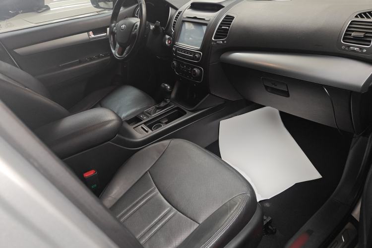 Used Kia Sorento 2013 2.2T 5-Seater Diesel Supreme Edition Right Front Seat