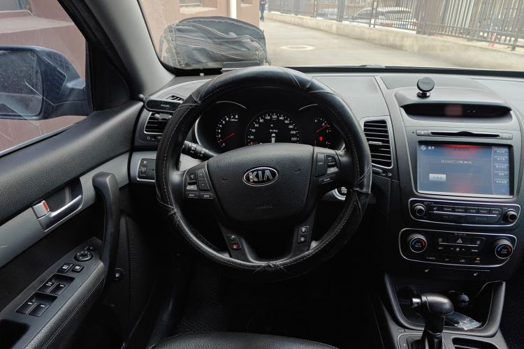 Used Kia Sorento 2013 2.4L 5-seat Gasoline Luxury Edition Steering Wheel