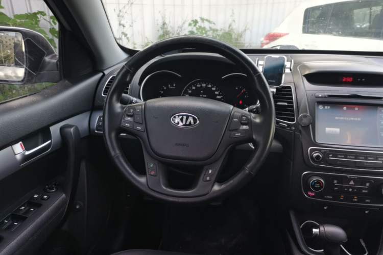 Used Kia Sorento 2013 2.2T 7-seat Diesel Comfort Edition Steering Wheel