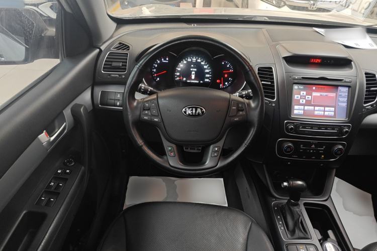 Used Kia Sorento 2013 2.2T 5-Seater Diesel Supreme Edition Steering Wheel