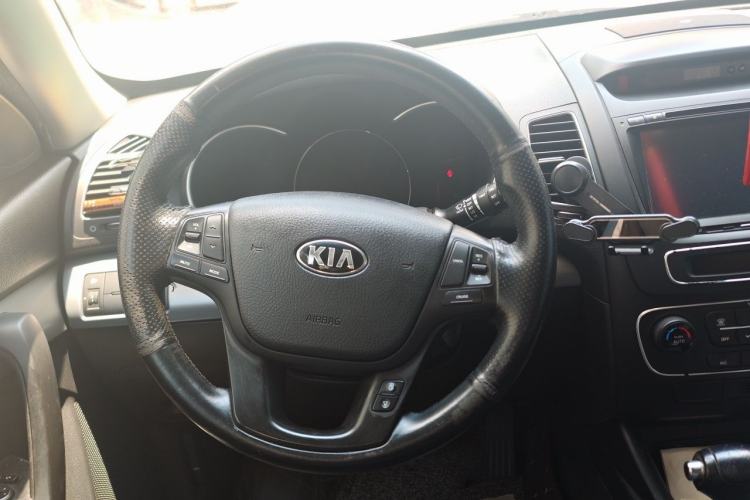 Used Kia Sorento 2013 2.4L 5-Seater Gasoline Comfort Version China IV Standard Steering Wheel