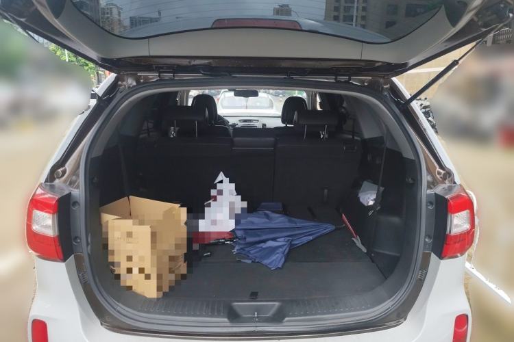 Used Kia Sorento 2013 2.4L 7-Seater Gasoline Luxury Version China IV Standard Trunk