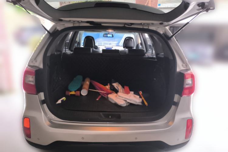 Used Kia Sorento 2013 2.2T 7-seat Diesel Luxury Edition Trunk