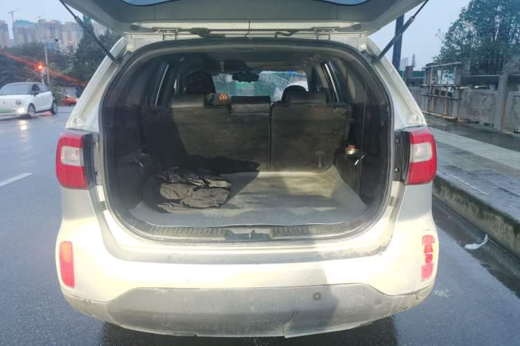 Used Kia Sorento 2013 2.2T 7-seat Diesel Luxury Edition Trunk