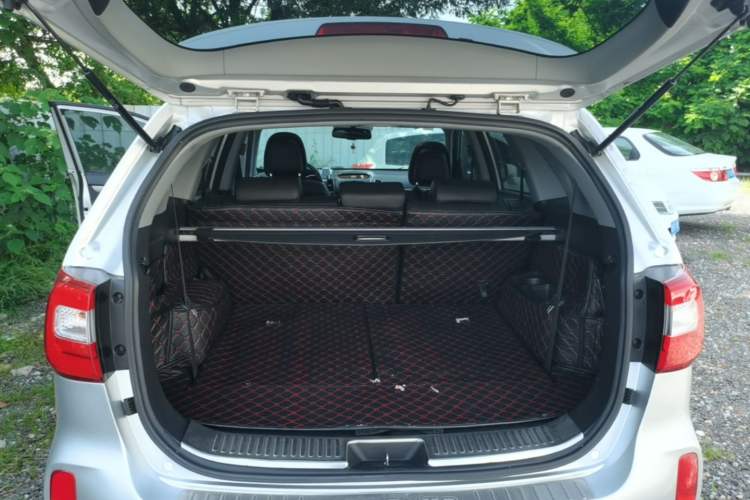 Used Kia Sorento 2013 2.2T 7-seat Diesel Comfort Edition Trunk